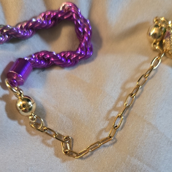 By Alexa Rae Ombre Green and Purple Paradise Rope Chain Necklace. - Picture 5 of 6